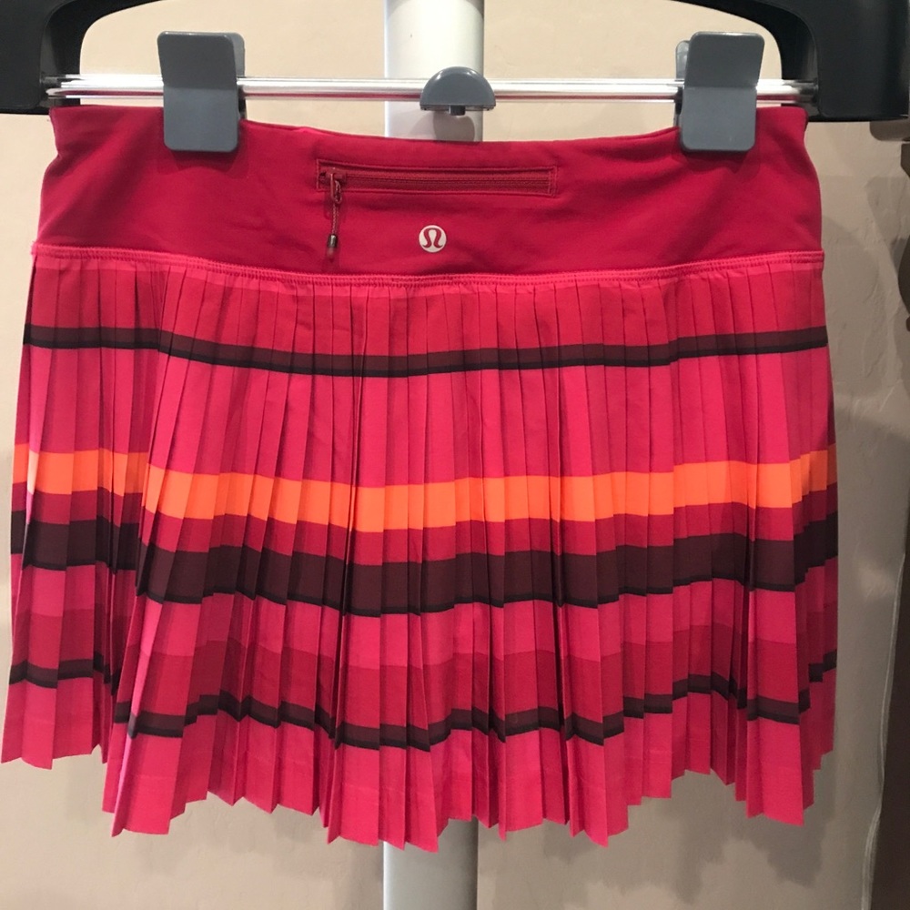 Red multicolor lulu Lemon tennis skirt